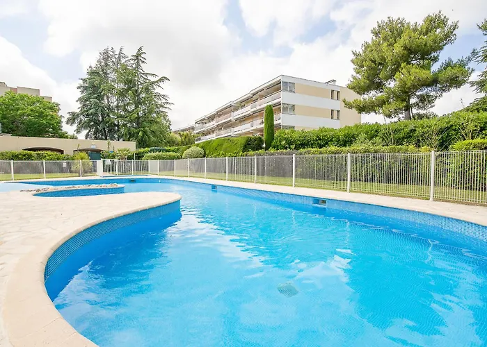 Le Mandarin By Interhome